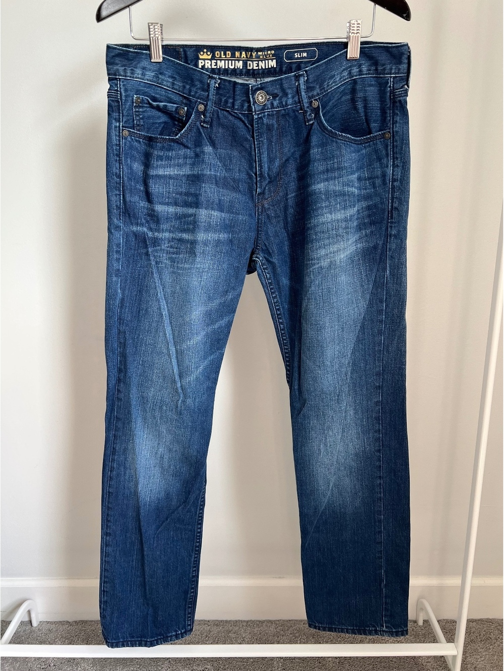 Old Navy Premium Denim Men’s Jeans 34x32 Slim Fit Medium Wash Micro Blue
